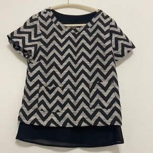Anthropologie Skies are Blue chevron lined shirt
